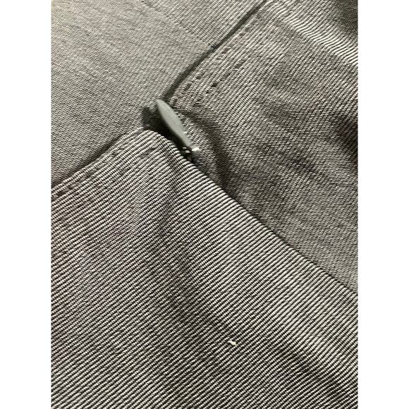 Cynthia Steffe Gray skirt with lace detail along hem SZ 4 - Picture 9 of 9